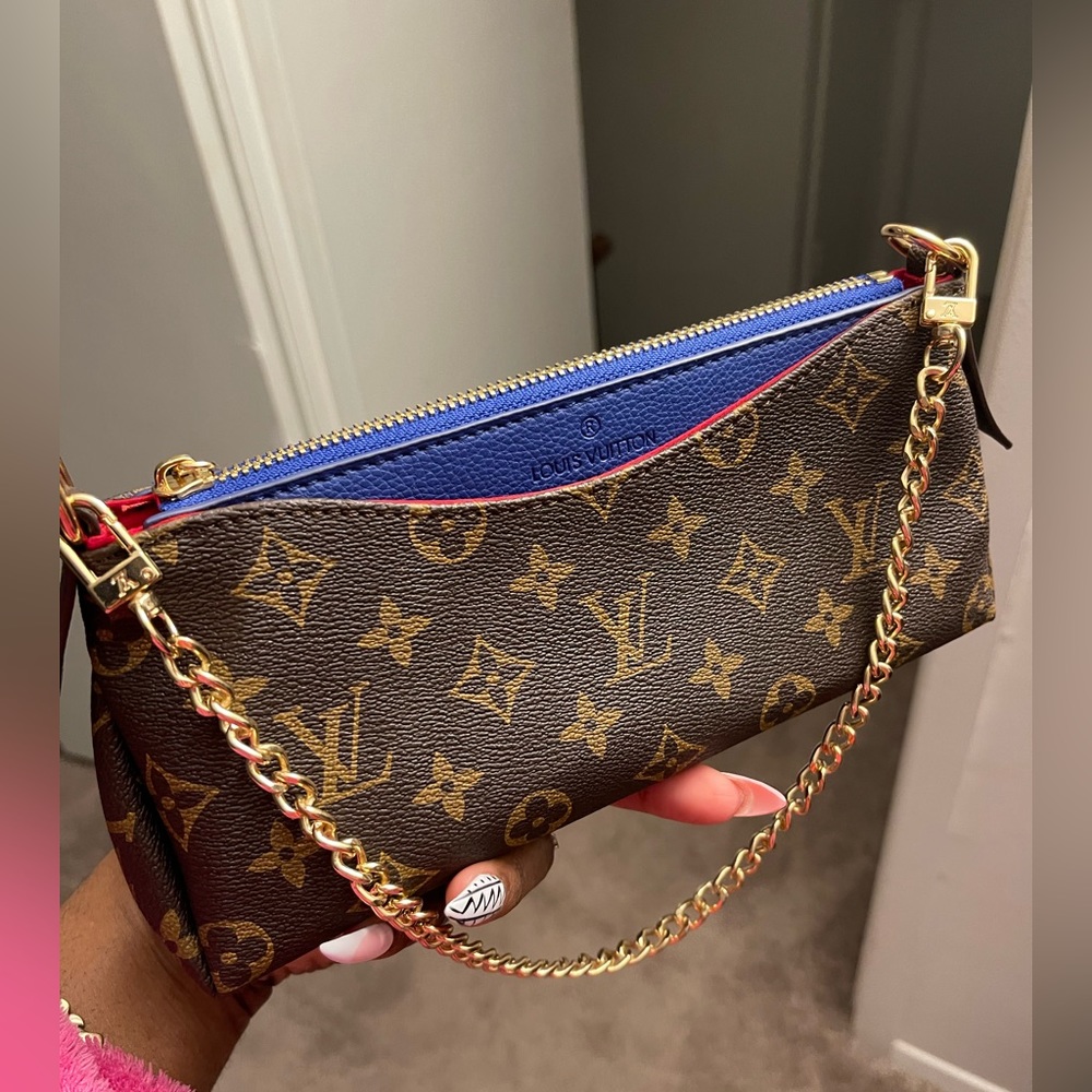 Monogram Canvas Multi-Color Crossbody Pochette fashion bag💙